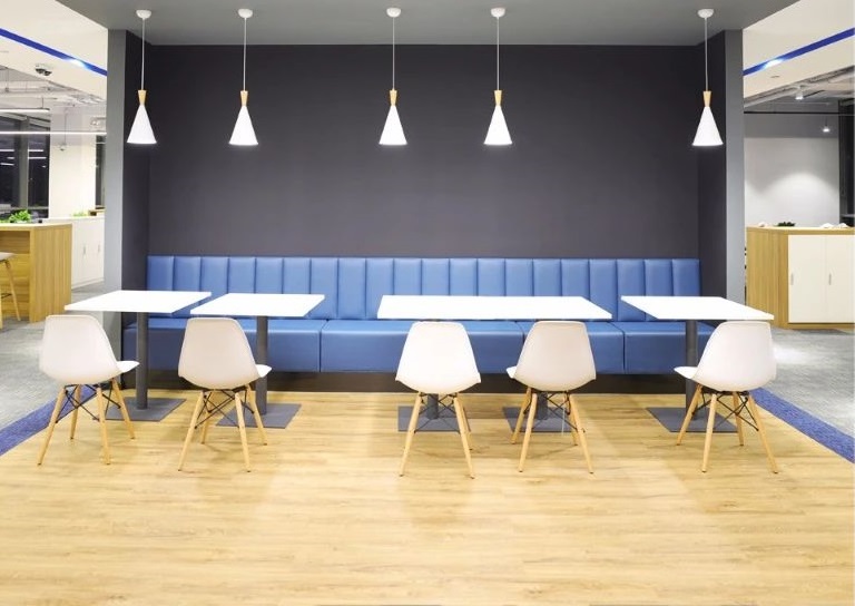 康冠分析為什么二手辦公家具越來越受歡迎?